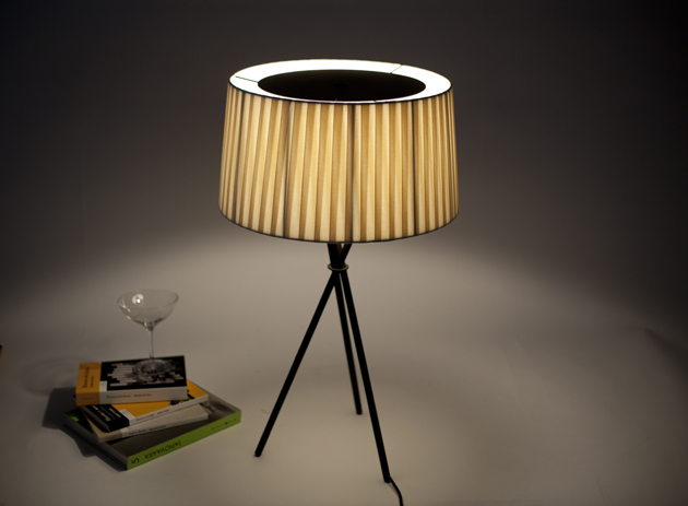 Tripode G6 Table Lamp by Santa and Cole Lamps